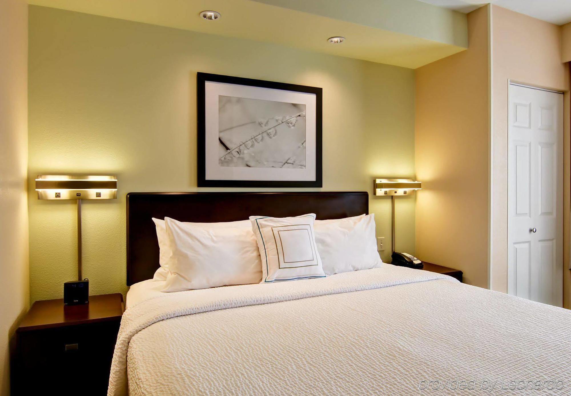 Springhill Hotel Fresno
