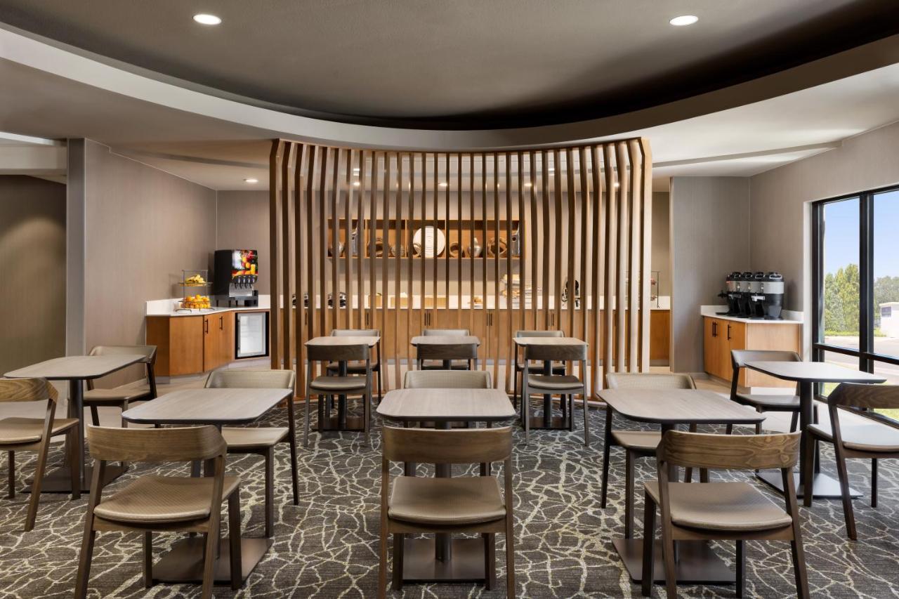 Springhill 3* Fresno