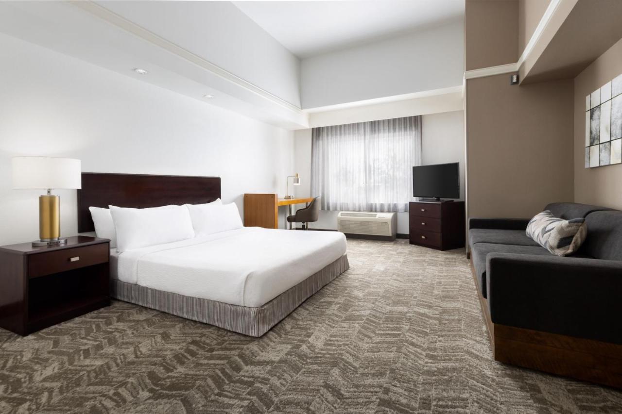 Springhill Hotel 3*
