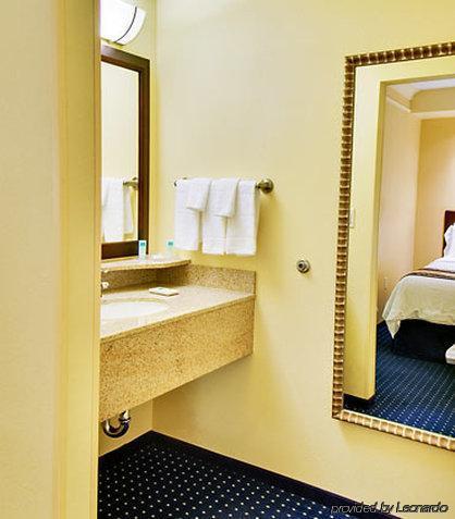 Springhill Hotel