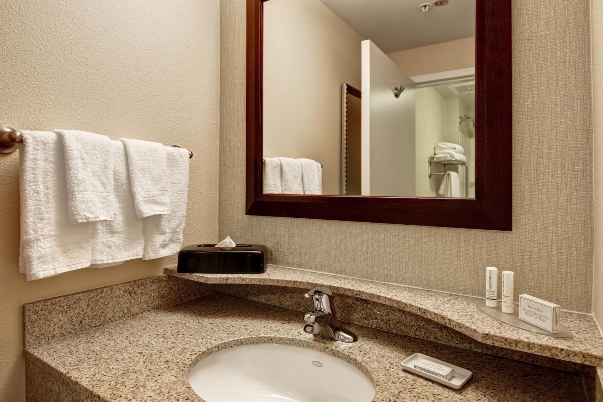 Springhill Hotel 3*