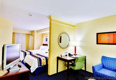 Springhill Hotel 3*