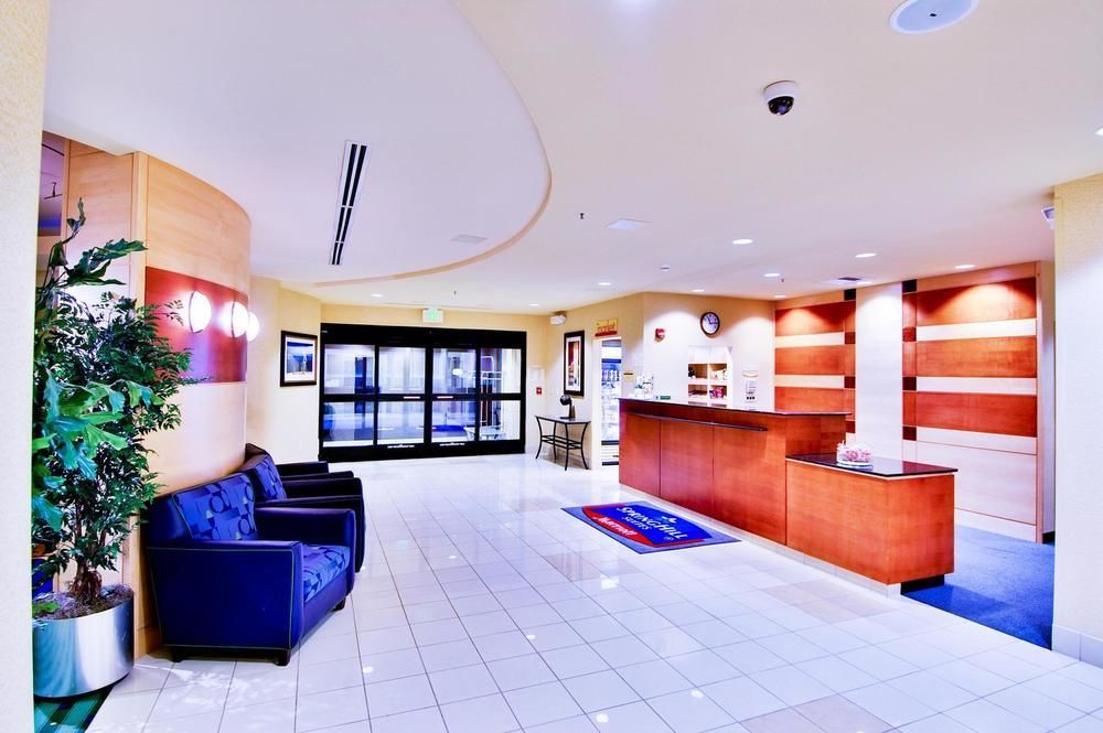 Springhill Hotel 3*